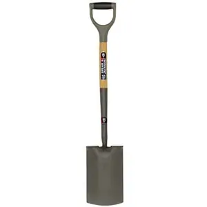 Spear and Jackson Neverbend Carbon Treaded Digging Spade